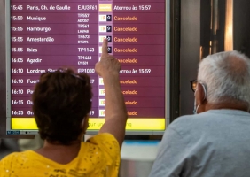 Greve nos aeroportos com serviços mínimos decretados para 31 de dezembro e 01 de janeiro