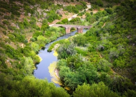 LOULÉ, SILVES, ALBUFEIRA E UNIVERSIDADE DO ALGARVE CELEBRAM PROTOCOLO PARA CANDIDATURA A GEOPARQUE DA UNESCO