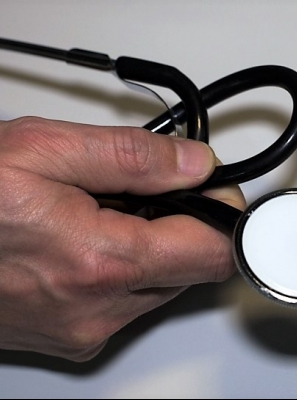 Médicos de urgência no Hospital de Faro na passagem de ano são insuficientes