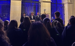 AAUAlg assinala Dia do Estudante com concentração silenciosa em Faro