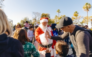 CHEGADA DO PAI NATAL DÁ INÍCIO À PROGRAMAÇÃO DE NATAL EM FARO