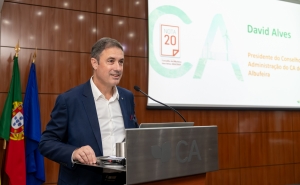 Crédito Agrícola de Albufeira premeia bons alunos XI Concurso «Programa CA Nota 20 Concelho de Albufeira»
