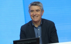 José Luís Carneiro diz que acordo com PSD para PSU «salvaguarda mais vulneráveis»