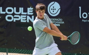 Loulé Open com 14 portugueses no quadro principal e três duelos nacionais a abrir
