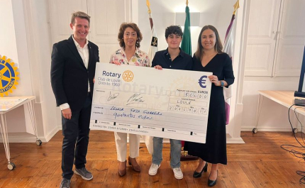 Rotary Clube de Loulé distingue aluna da Escola Secundária pelo mérito escolar