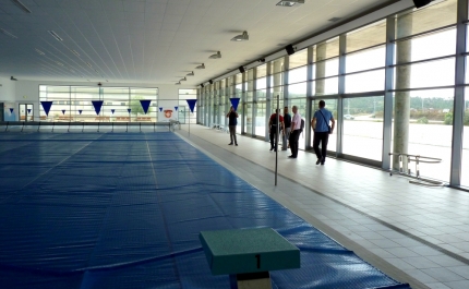 PARCEIROS DO PROJETO NEARLY ZERO-ENERGY SPORTS FACILITIES VISITAM PISCINAS MUNICIPAIS DE ALJEZUR 