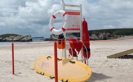 Faro vai contratar mais nadadores-salvadores para aumentar áreas vigiadas