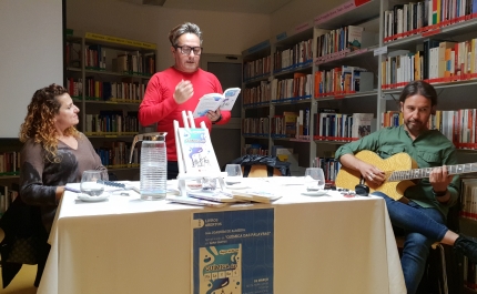 Livro Joaquim de Almeida cMarc Noah QUARTEIRA | Joaquim de Almeida apresenta «Química das Palavras» com a participação de Marc Noah 