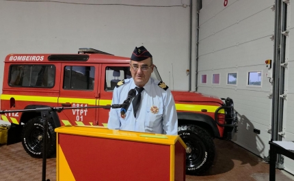 Corpo de Bombeiros de Albufeira reconhece dedicação dos seus operacionais e homenageia o bombeiro Luís Vieira por 48 anos de serviço