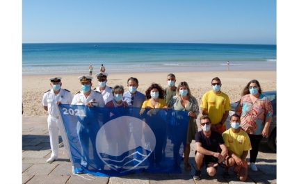 Bandeira Azul 2021 atribuída a onze praias do Município