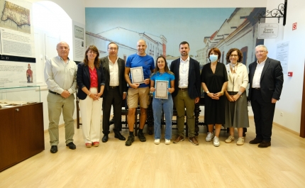 MUNICÍPIO DE SÃO BRÁS DE ALPORTEL ATRIBUI VOTO DE LOUVOR A CATARINA SANTOS E ALGHARBRAVO