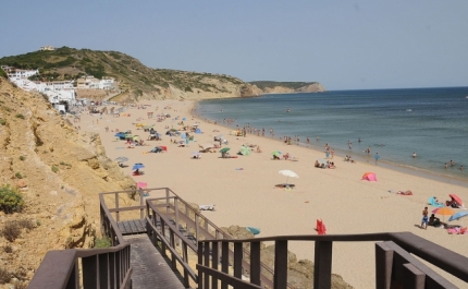 Vila do Bispo tem 12 praias com Qualidade de Ouro