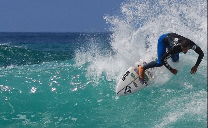 Autarca de Aljezur lamenta que surf fique fora do programa Polis