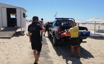 Mulher de 80 anos morre após sentir-se mal na praia de Santo António em Vila Real de Santo António