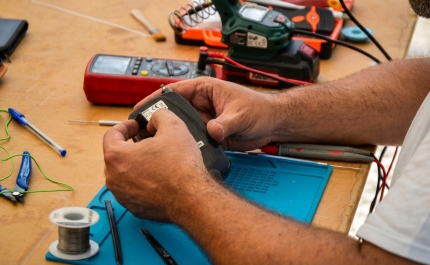 Loulé acolhe «Repair Café Algarve»: A feira-laboratório que ensina a reparar o presente