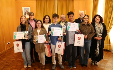Município de Vila do Bispo distingue alunos com Prémios de Mérito Escolar
