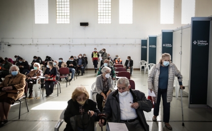 Covid-19: Casa aberta este fim de semana para maiores de 80 anos