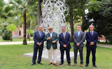 ESCULTURA DE PEDRO CABRITA REIS INAUGURADA NO JARDIM DA ALAMEDA