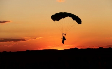 Praticante de parapente ferido com gravidade após queda em Vila do Bispo