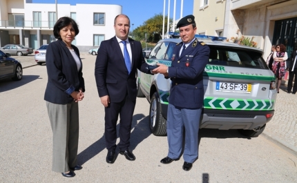 Município de Vila do Bispo entrega viatura à GNR