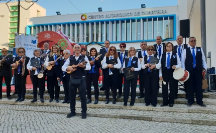 QUARTEIRA | Rua Natal com atuação da Tuna da Academia do Saber 