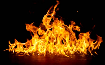 Incêndio destrói armazém de supermercado em Vilamoura