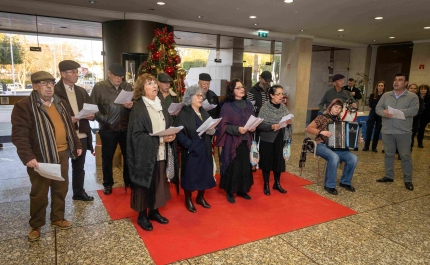 GRUPO «FORÇA DA TRADIÇÃO» CANTOU AS JANEIRAS AO EXECUTIVO AOS FUNCIONÁRIOS DO MUNICÍPIO DE ALBUFEIRA  