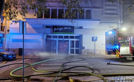 Incêndio no Pingo Doce de Loulé 