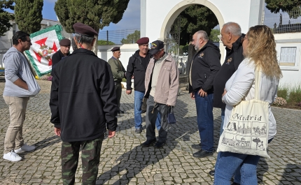 QUARTEIRA | Dia de Finados com homenagem aos ex-combatentes 