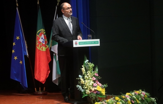 Álvaro Bila tomou posse como Presidente da Câmara Municipal de Portimão para o mandato 2025-2029