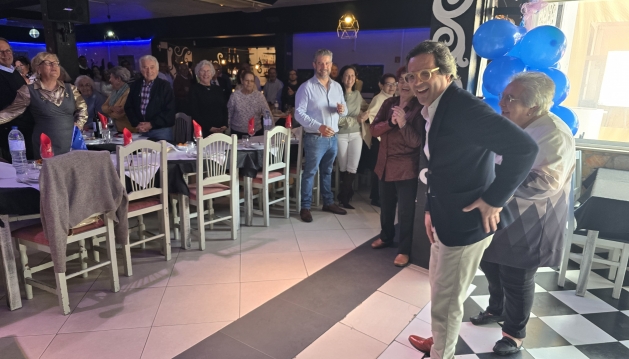 Telmo Pinto surpreendido por amigos em Quarteira: «Poucas vezes me enganaram» 