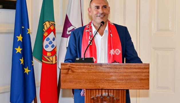 CÂMARA DE LOULÉ ABRIU AS PORTAS DO SALÃO NOBRE PARA RECEBER OS «CAMPEÕES» DO LOULETANO 