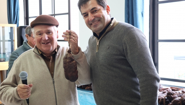 Chuva não afastou participantes da Festa das Chouriças em Salir