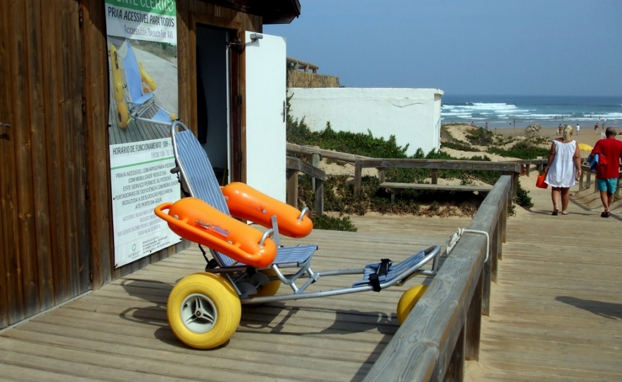  Monte Clérigo - Praia Acessível, Praia Para Todos