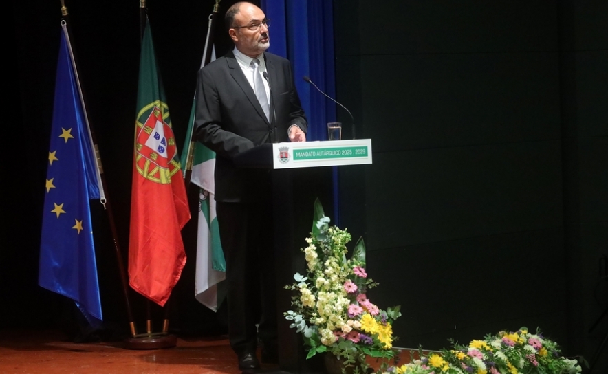 Presidente da Câmara Municipal empossado_ Álvaro Bila  Presidente da Câmara Municipal empossado_ Álvaro Bila
