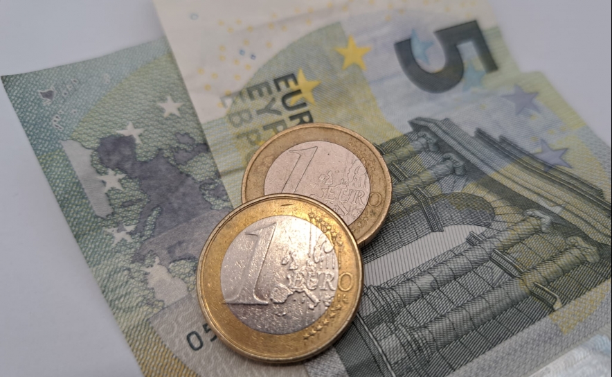 Taxa de poupança das famílias em queda na Zona Euro