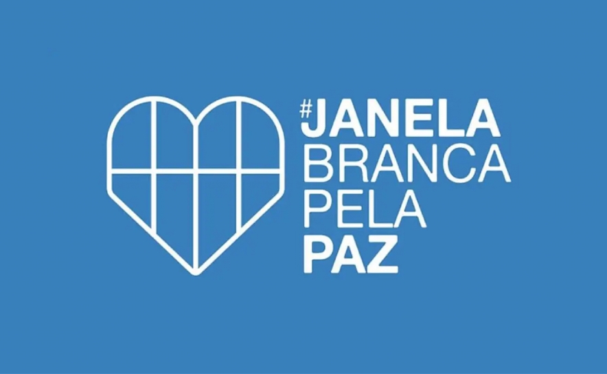 PANOS BRANCOS EM EDIFÍCIOS MUNICIPAIS DE LOULÉ PARA APELAR À PAZ