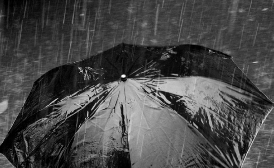 Treze distritos sob aviso laranja para a tarde de sábado