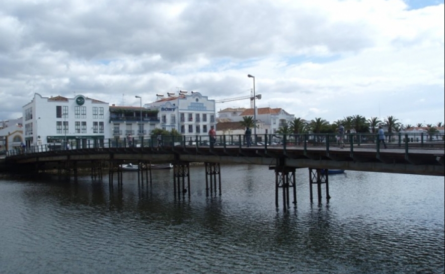 Ponte sobre o rio Gilão