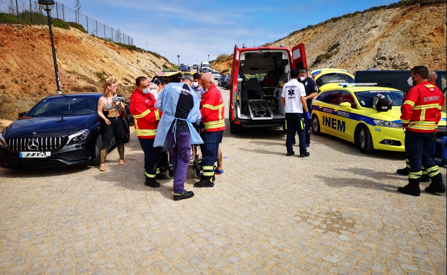 Autoridade Marítima Nacional auxilia surfista na praia do Tonel em Vila do Bispo