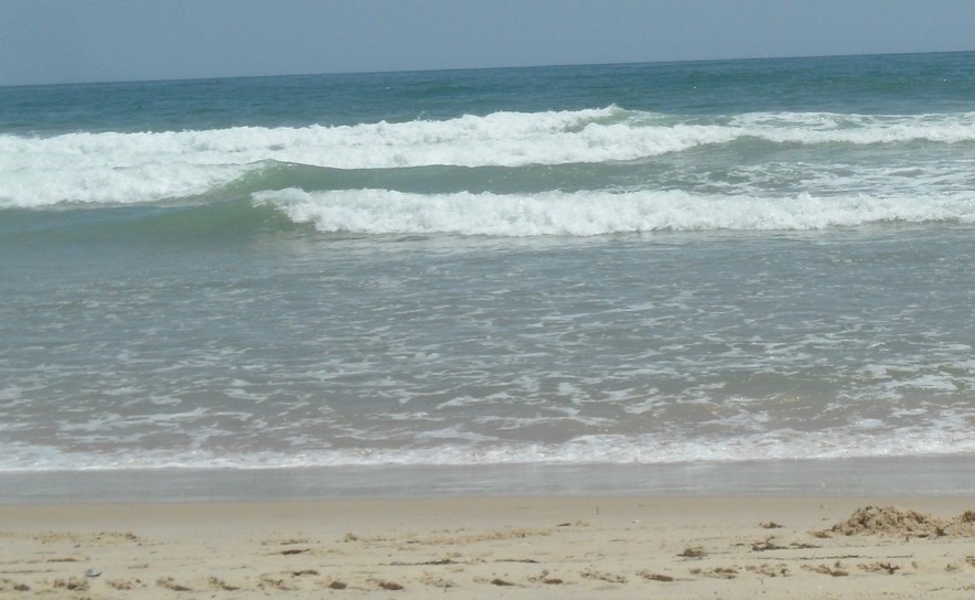 Bactéria na água leva a proibição de banhos na praia do Alemão, em Portimão