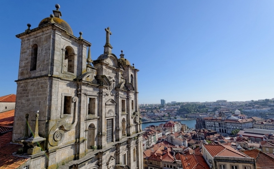 Poder para comprar casa em Portugal agrava-se «moderadamente» até 2020