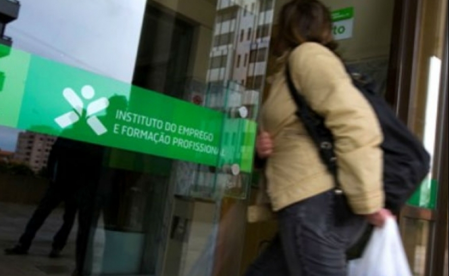 Desemprego cai para 10,8% no 2.º trimestre e toca mínimo desde início de 2011 