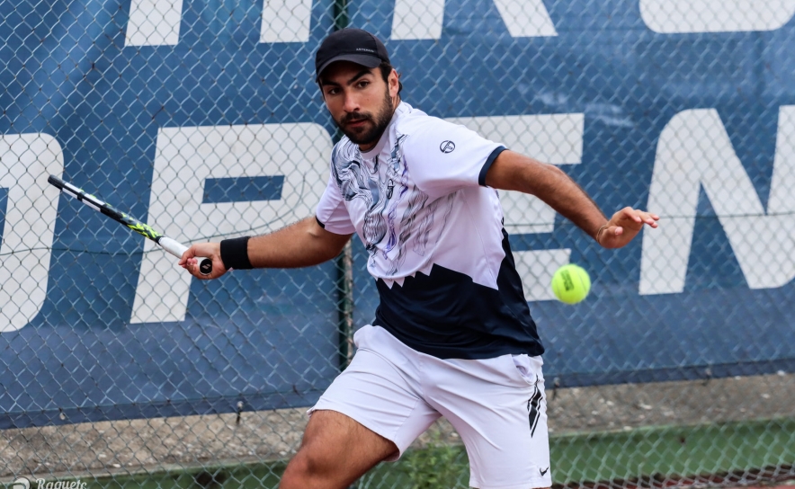 Hugo Maia - Fotografias: Gaspar Ribeiro Lança/Raquetc Hugo Maia - Fotografias: Gaspar Ribeiro Lança/Raquetc