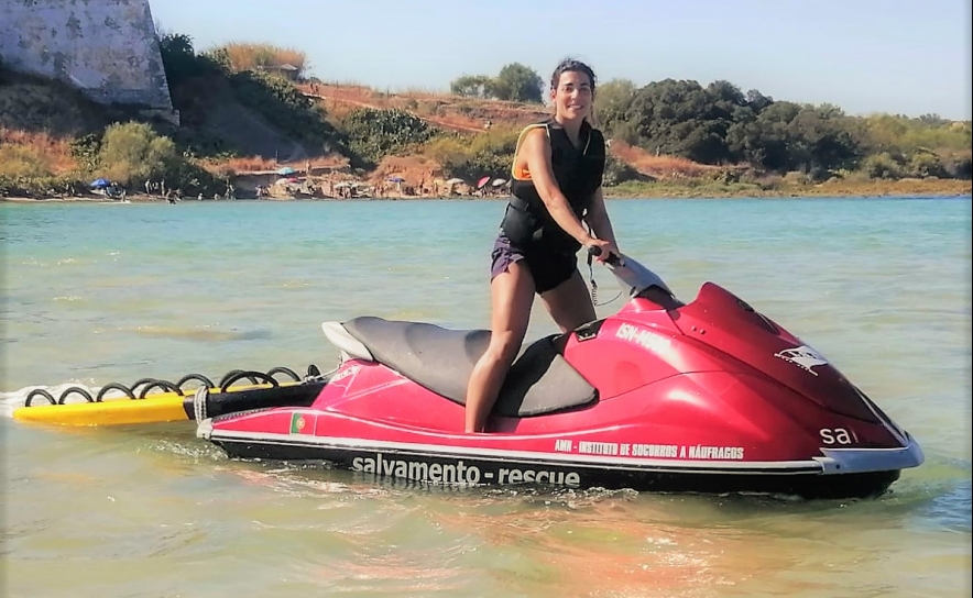 Elementos do Projeto «SeaWatch» auxiliam 10 pessoas na ria Formosa em Cacela Velha