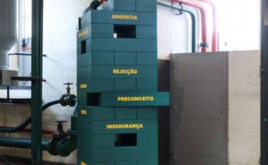 O outro peso da obesidade: «Torre dos Desequilíbrios» chega a Loulé para sensibilizar para o impacto emocional da doença