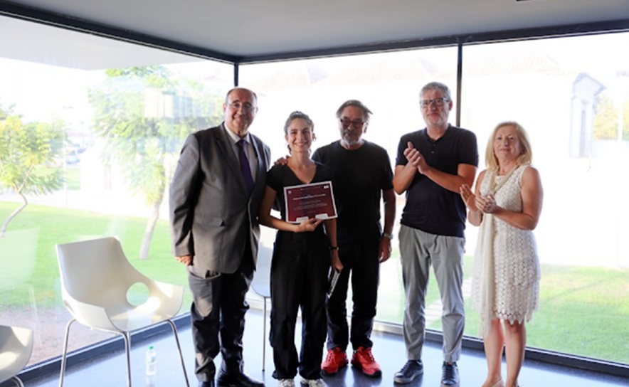 À CONVERSA COM INÊS FILIPE, vencedora da 1ª edição do Prémio Novas Dramaturgias José Louro (2025)