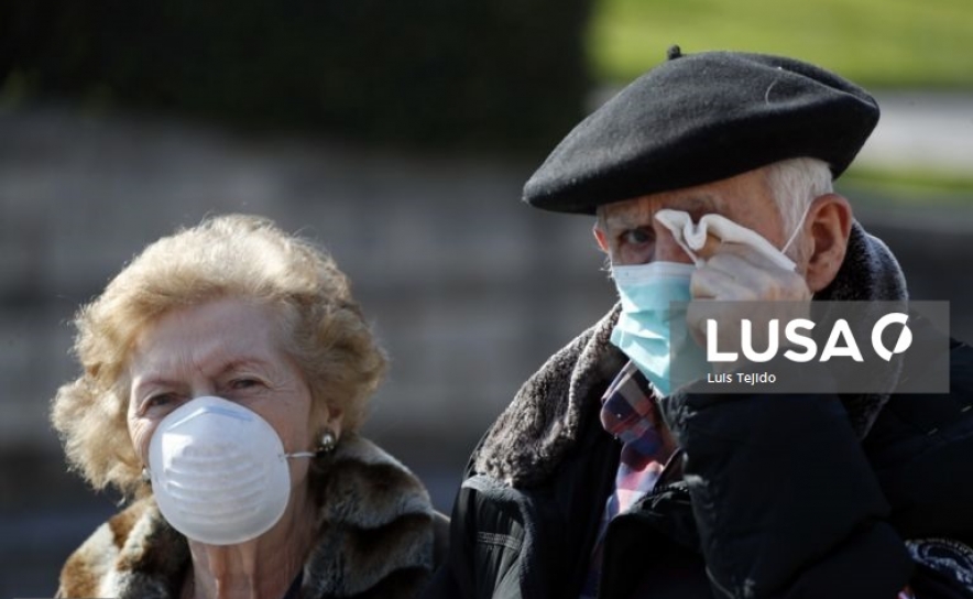 Covid-19: Conselho de Escolas Médicas defende uso generalizado pela população de máscaras