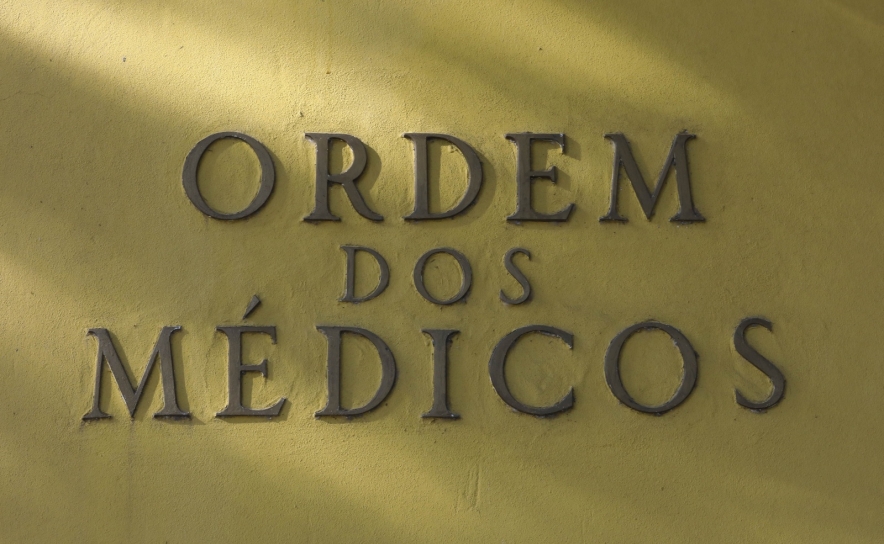 Covid-19: Ordem dos Médicos realça valor da vacinação e apela para que não se perca o foco