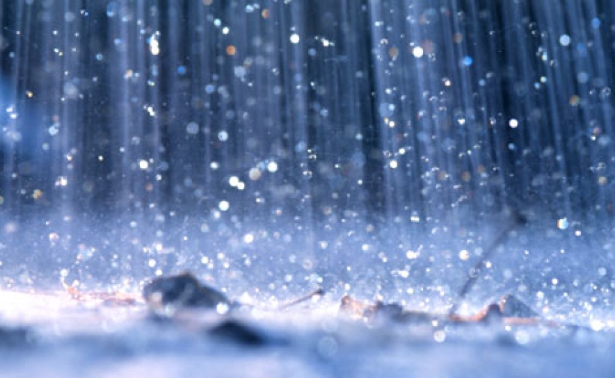 Chuva intensa e persistente e vento forte no fim de semana